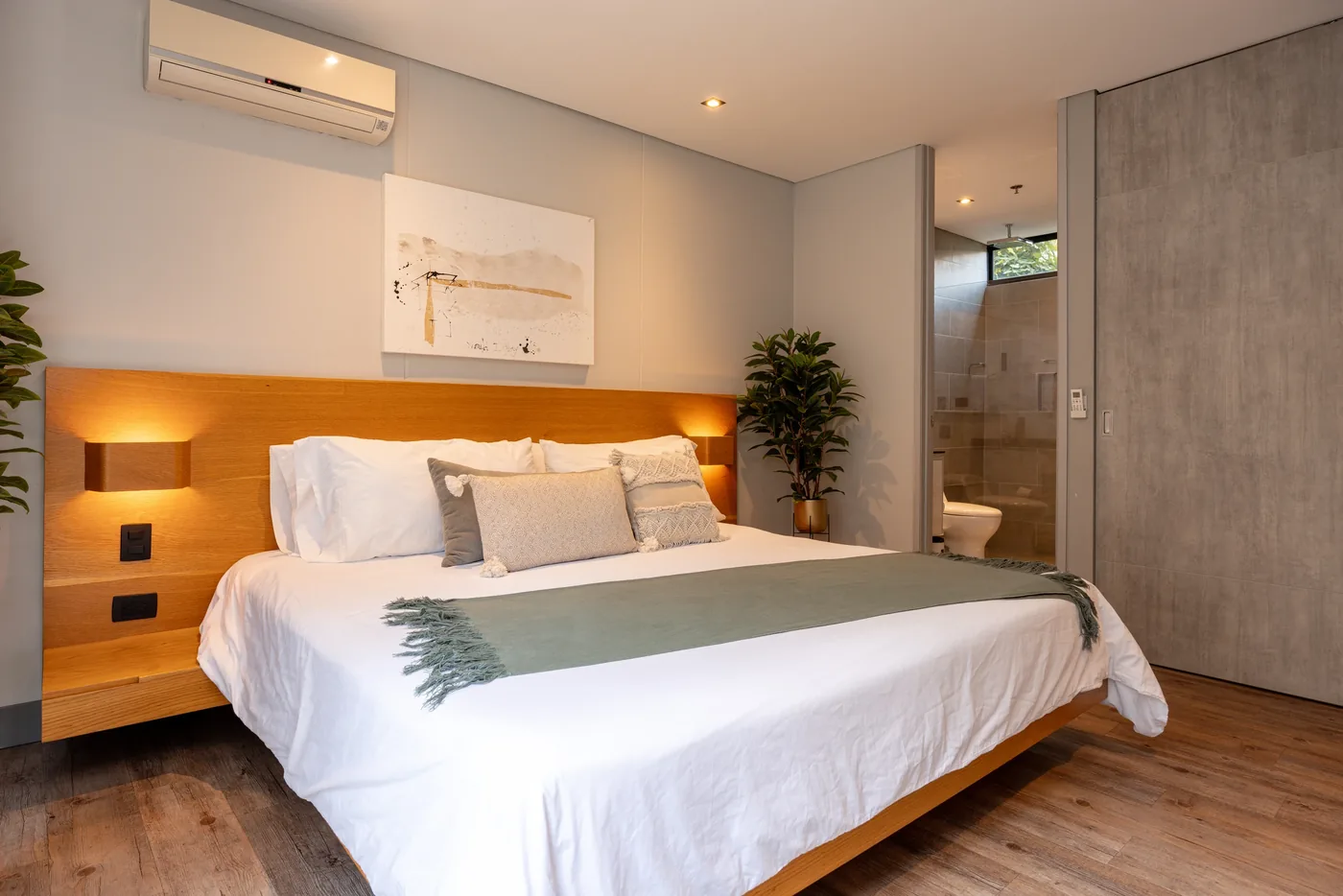 Bedroom in a one-bedroom furnished apartment at Loma Verde, Medellín